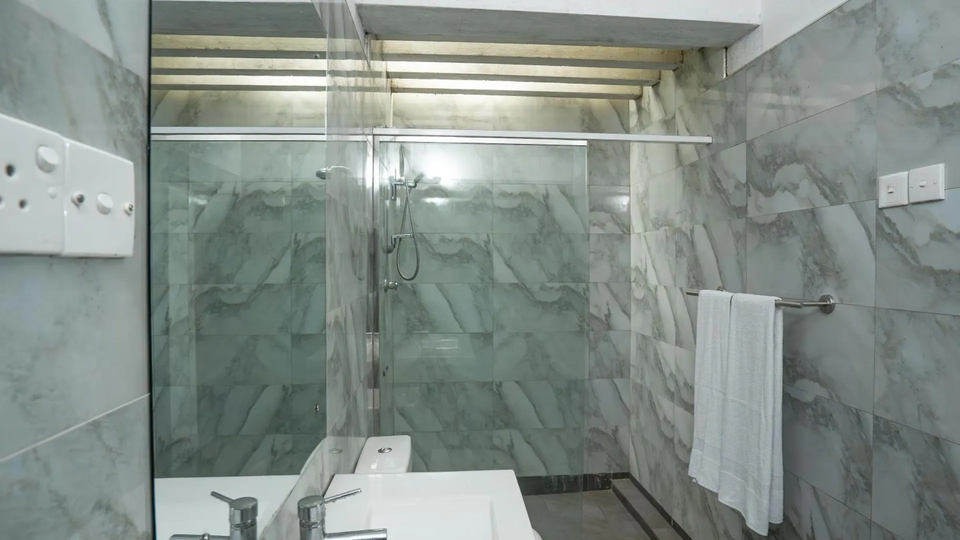 Little Villa Tourist Inn Negombo Guest house