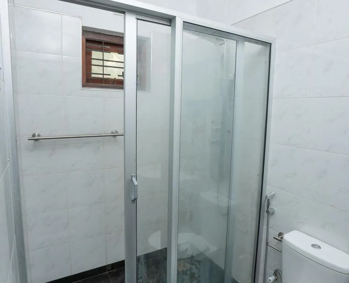 Guest house Little Villa Tourist Inn Negombo Sri Lanka